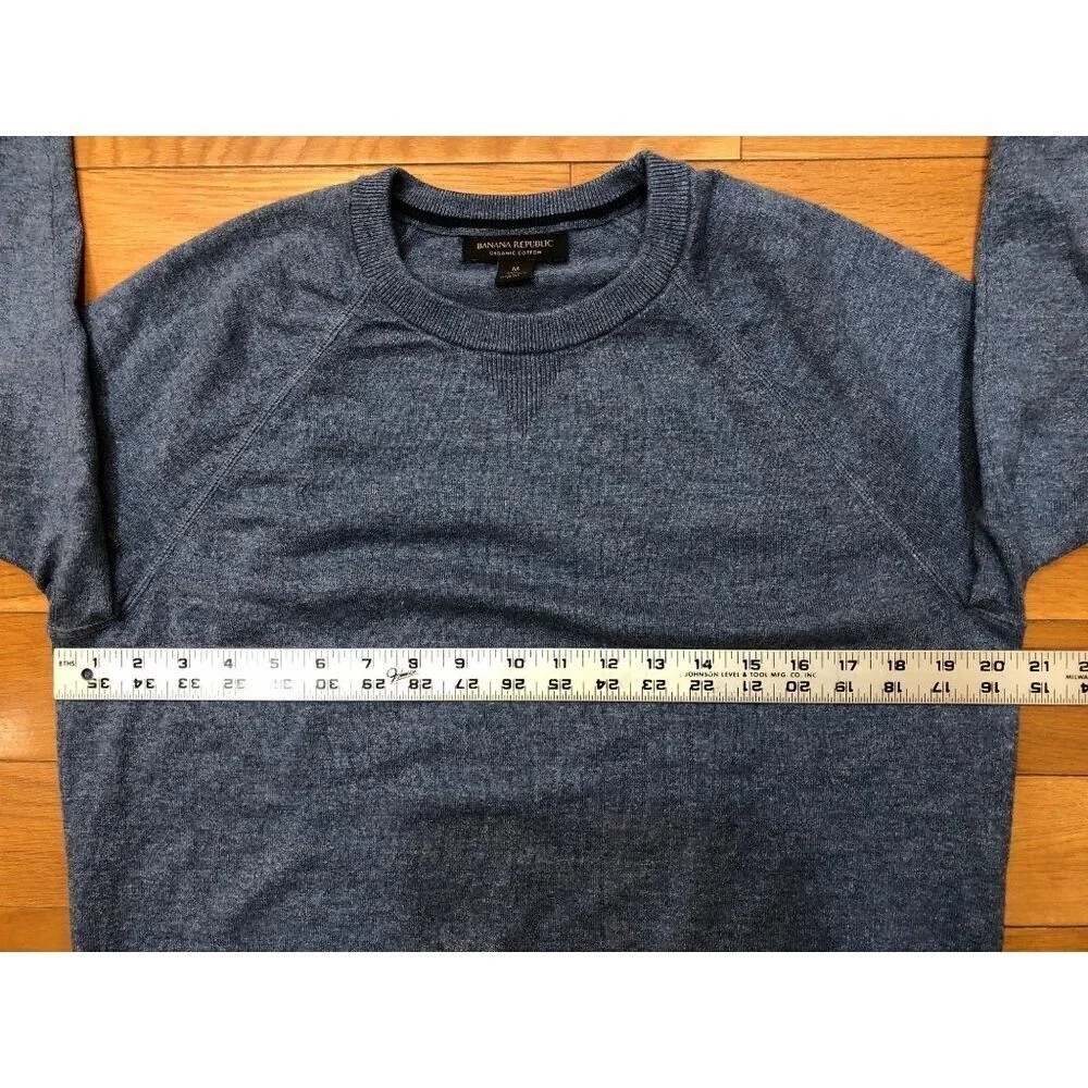 Banana Republic 100% Organic Cotton Crew Neck Blue Sweater Size M